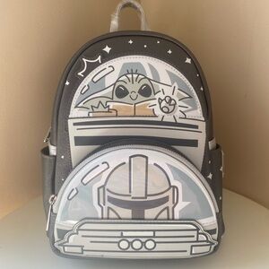 LOUNGEFLY STAR WARS Mandlorian & Grogu Baby Yoda Glow in the Dark Mini Backpack